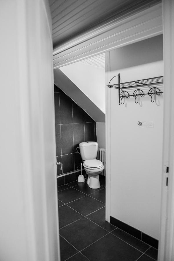 Logis Le Saint Hubert Hotel Haybes Eksteriør billede